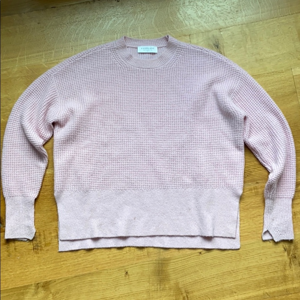 Everlane millennial pink cashmere sweater